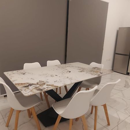 Central Apartment In Swieqi Is-Swieqi Zewnętrze zdjęcie