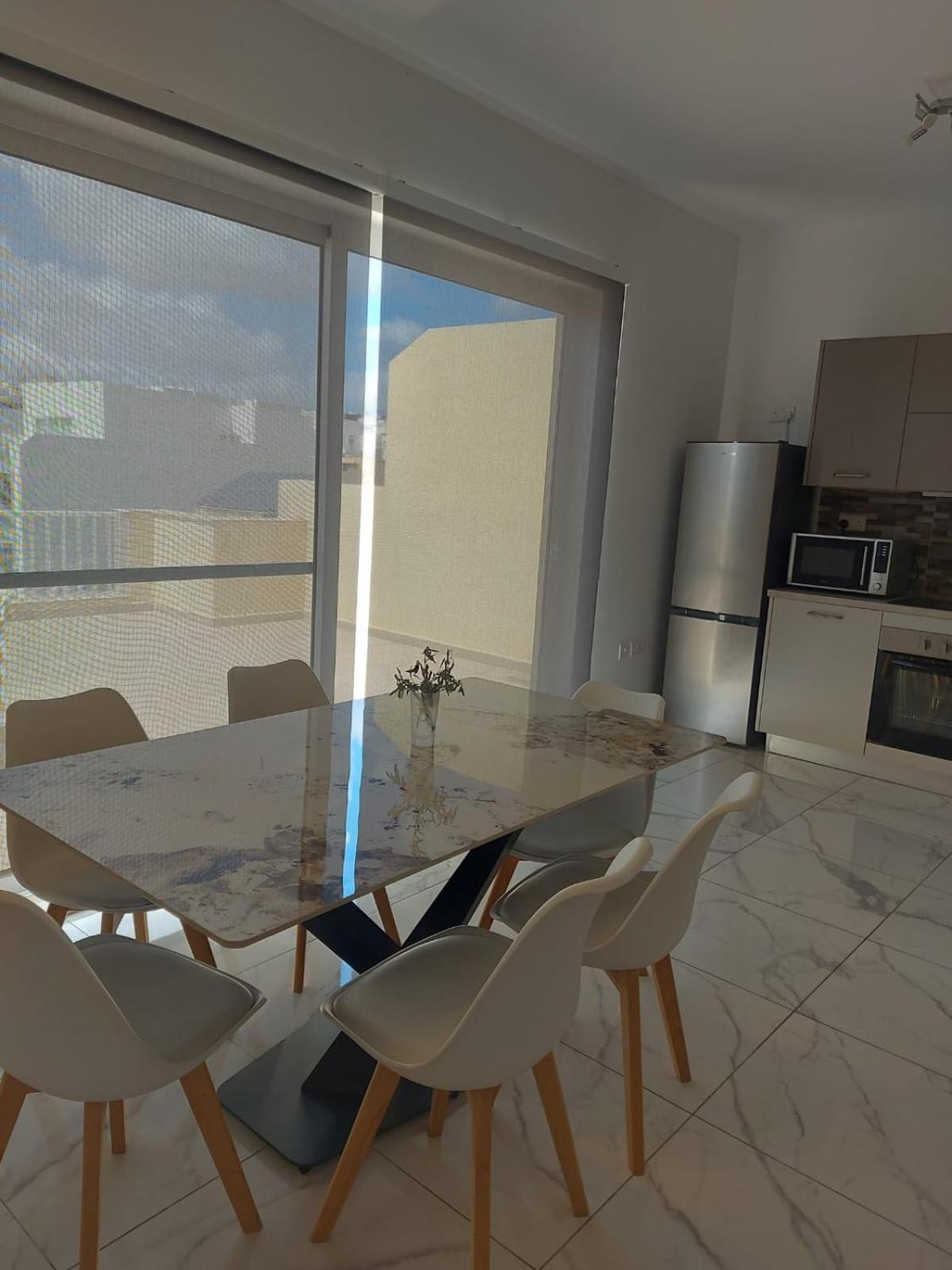 Central Apartment In Swieqi Is-Swieqi Zewnętrze zdjęcie